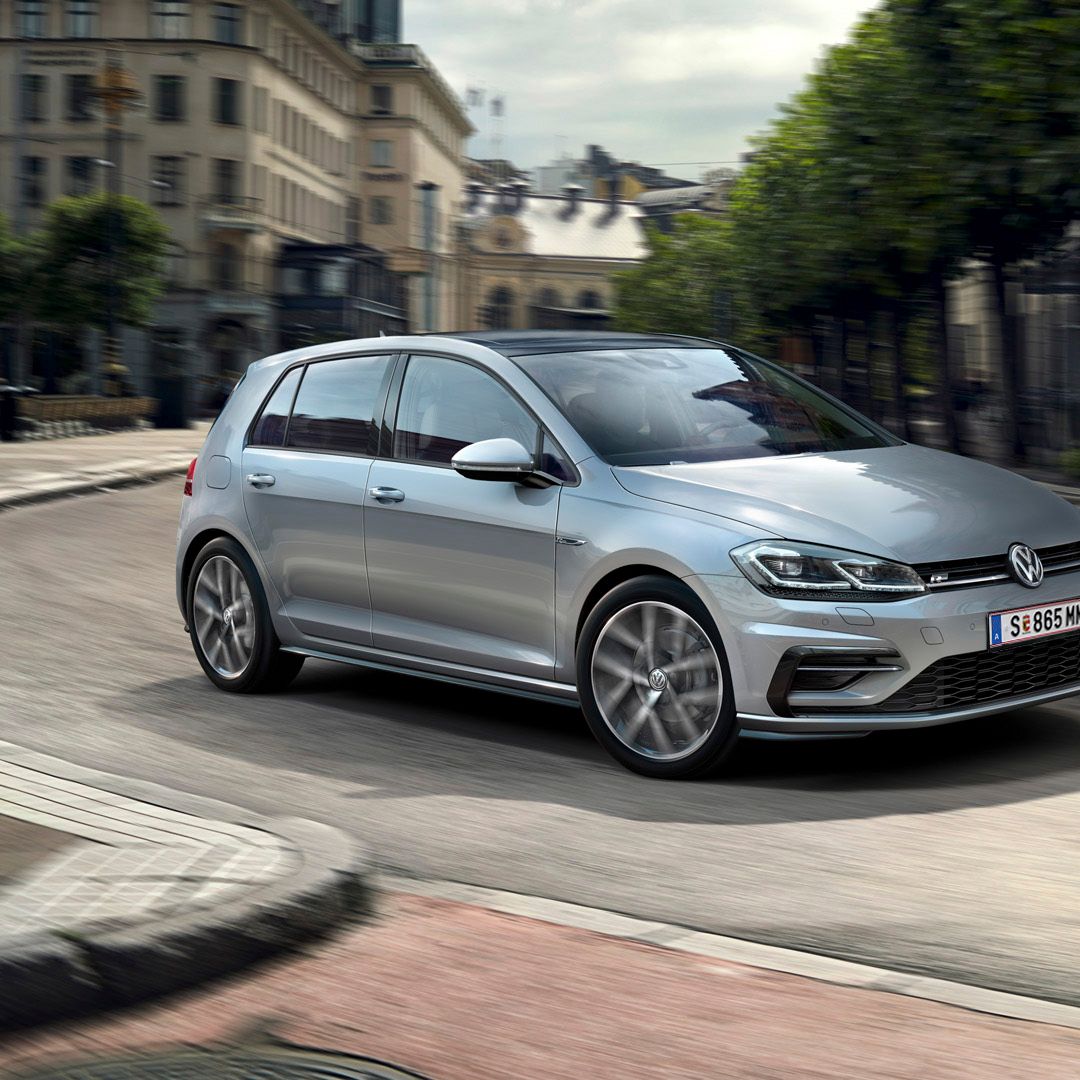 vw golf gelb seitenansicht kurkuma